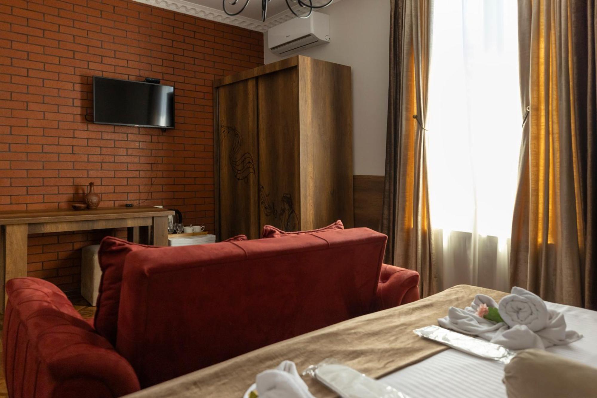 Hestia Boutique Hotel Гори Екстериор снимка