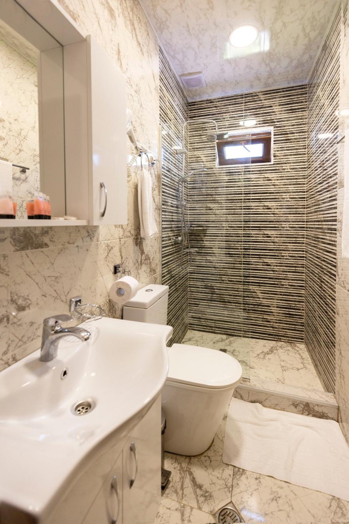 Hestia Boutique Hotel Гори Екстериор снимка