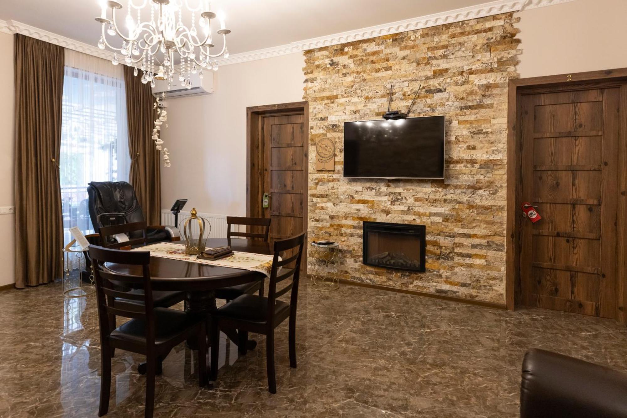 Hestia Boutique Hotel Гори Екстериор снимка