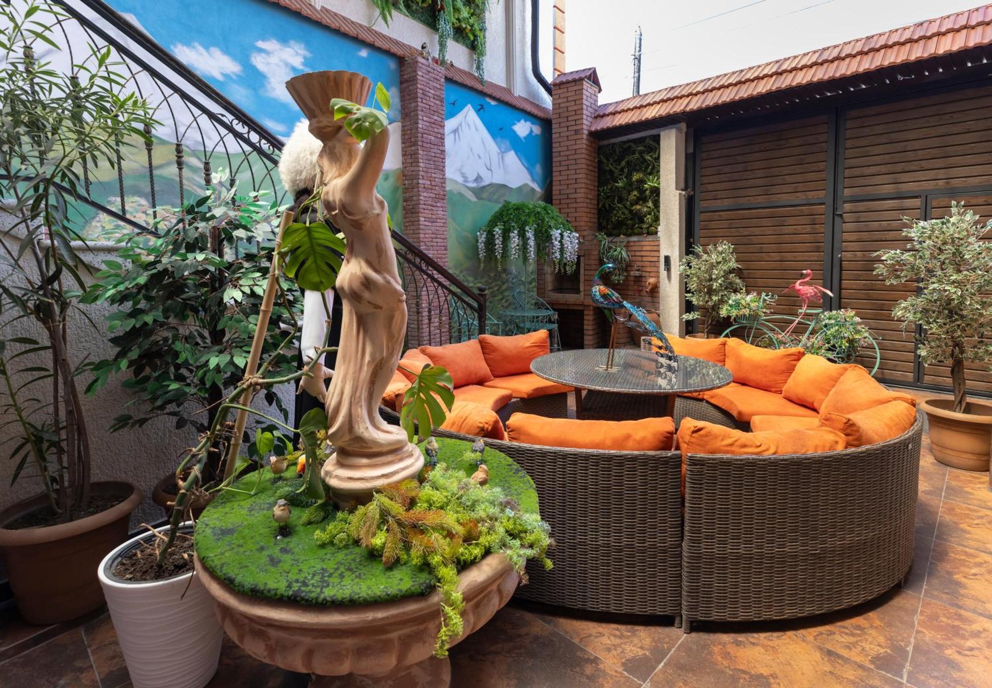 Hestia Boutique Hotel Гори Екстериор снимка