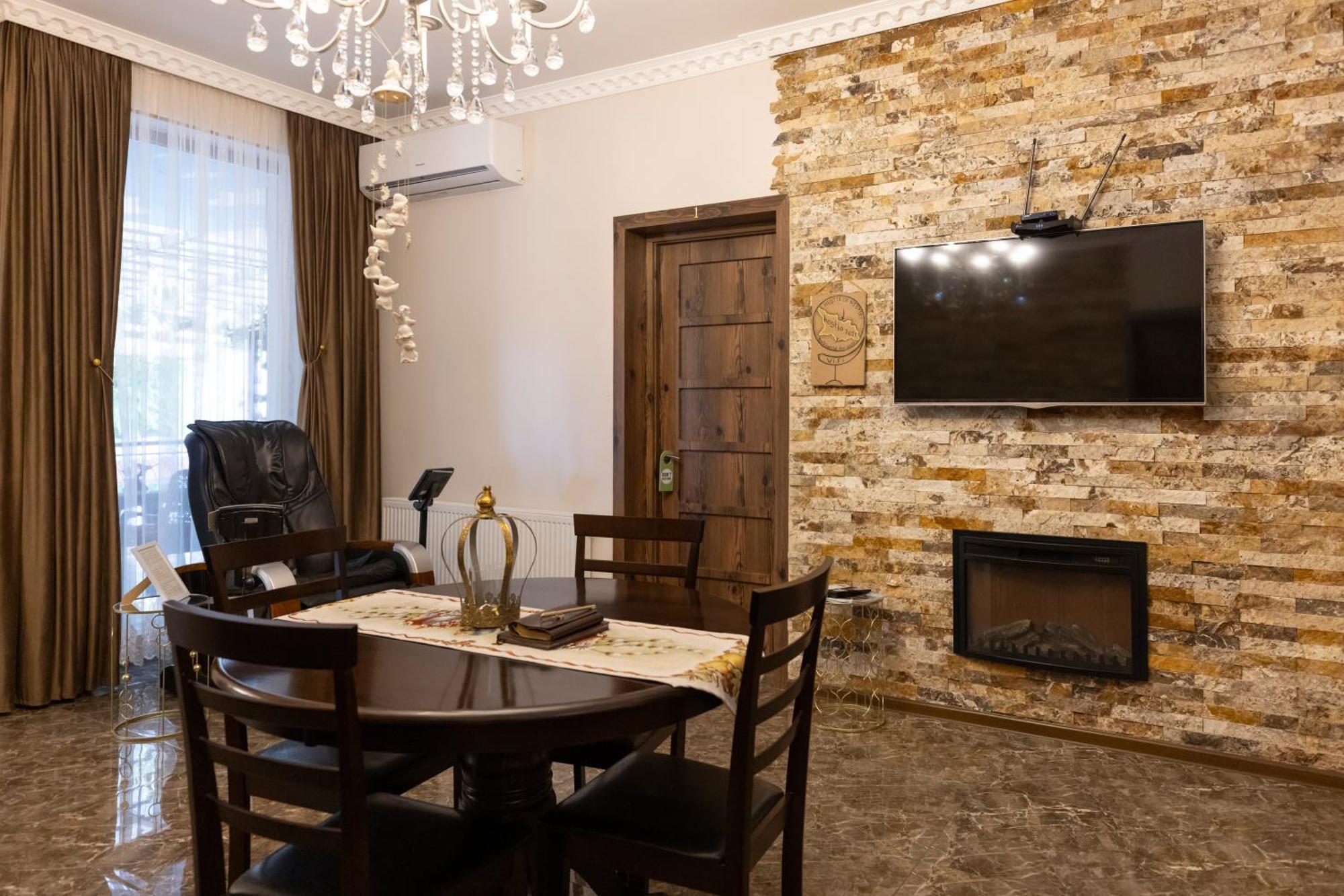 Hestia Boutique Hotel Гори Екстериор снимка